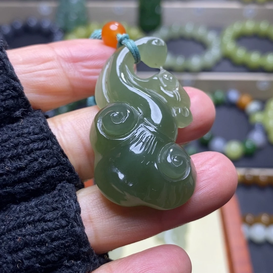 和田玉未镶嵌吊坠(不含链)