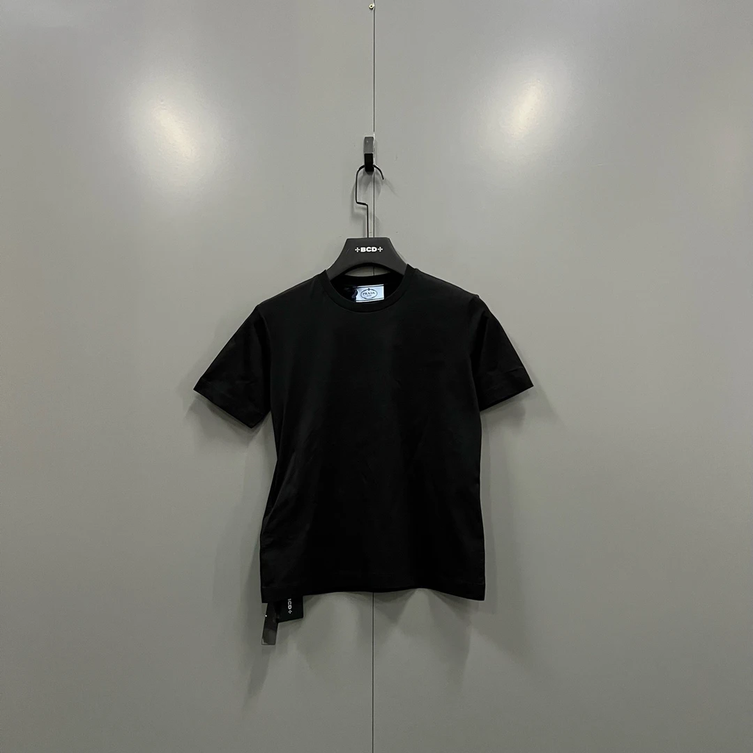 未使用 Prada/普拉达 zz1 黑色短袖 XS码/609597