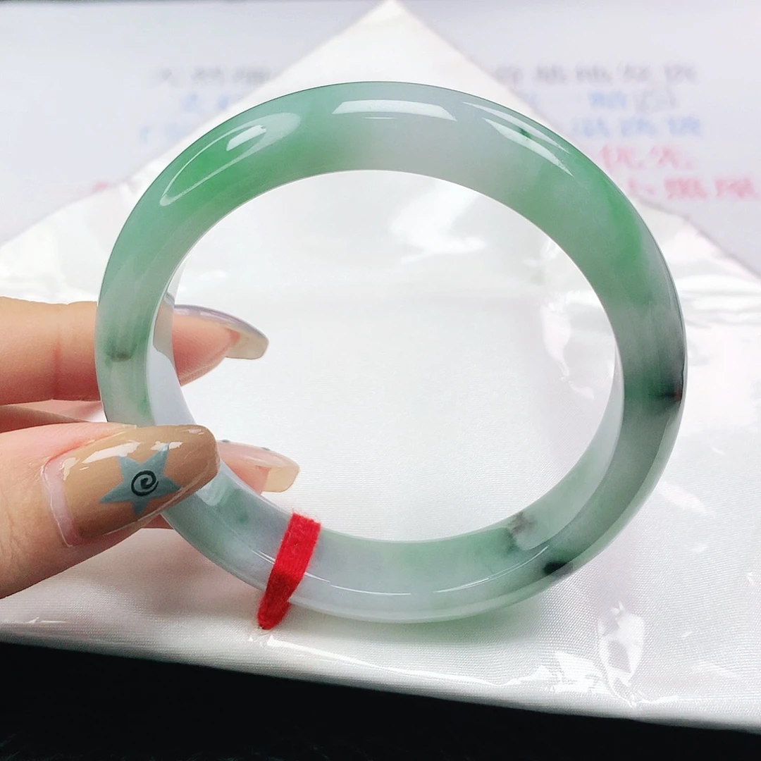 翡翠未镶嵌手镯翡翠57.3飘绿正圈