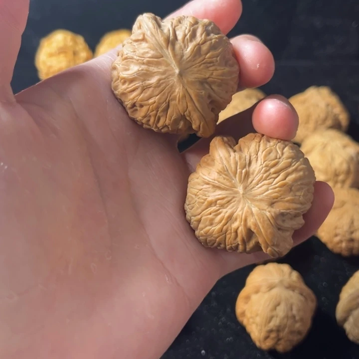 文玩核桃铁锤妹妹转圈42