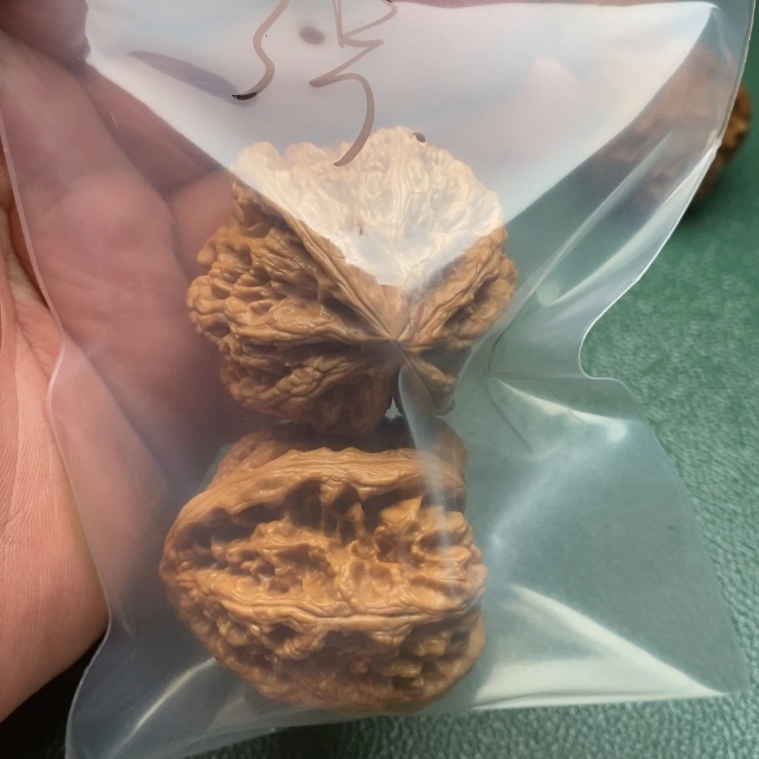 桃核吊坠平谷不进山门有没有