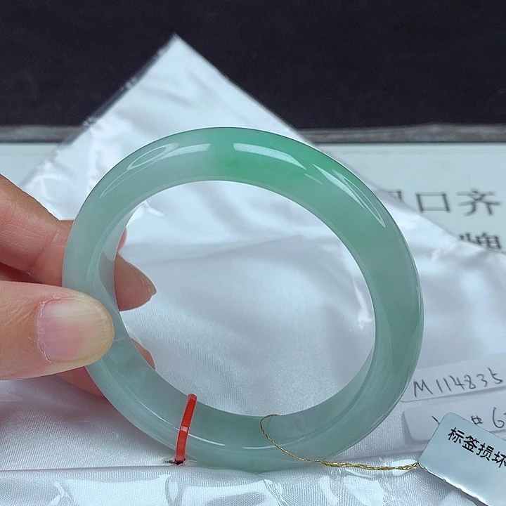 翡翠未镶嵌手镯57圈4835