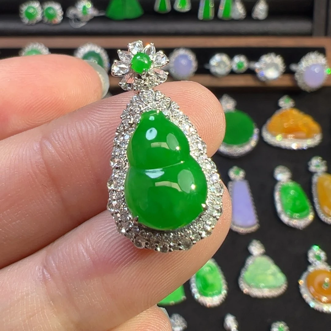 翡翠颈饰18K金镶嵌收货48小时鉴赏期