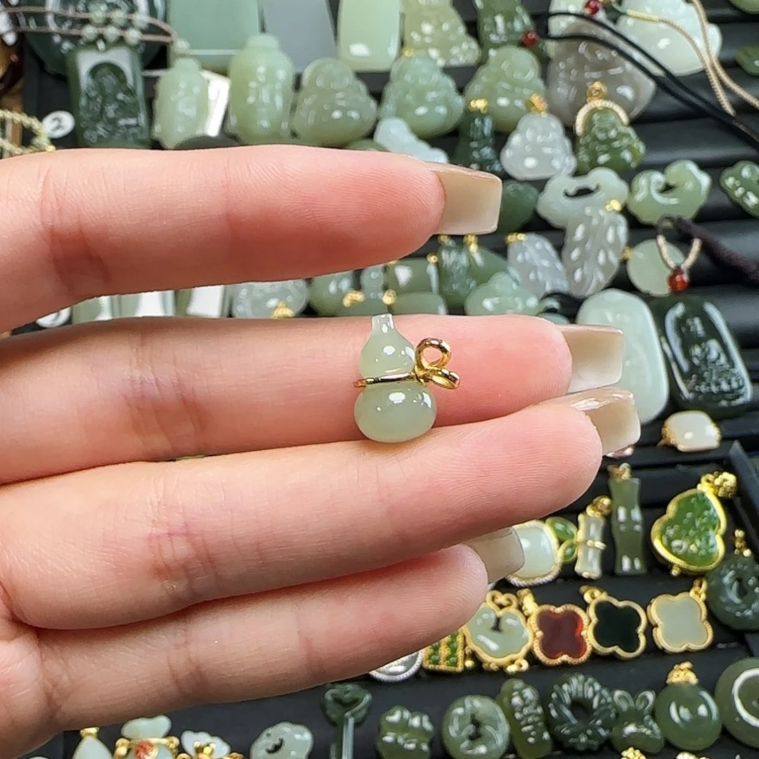 颈饰银S925镶嵌和田玉