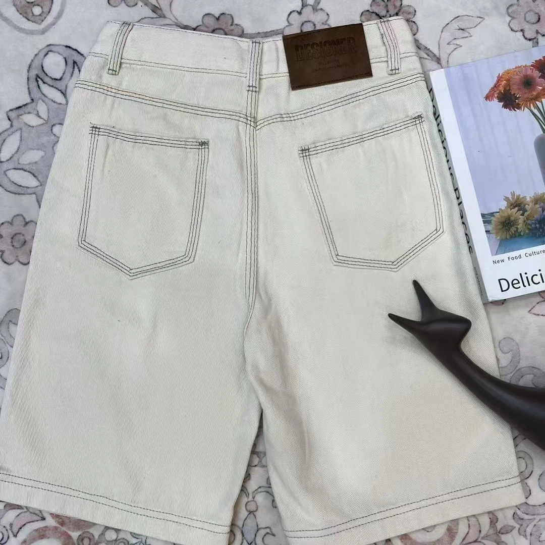 米白色阔腿牛仔短裤女夏薄款2025新款复古美式宽松直筒牛仔短裤