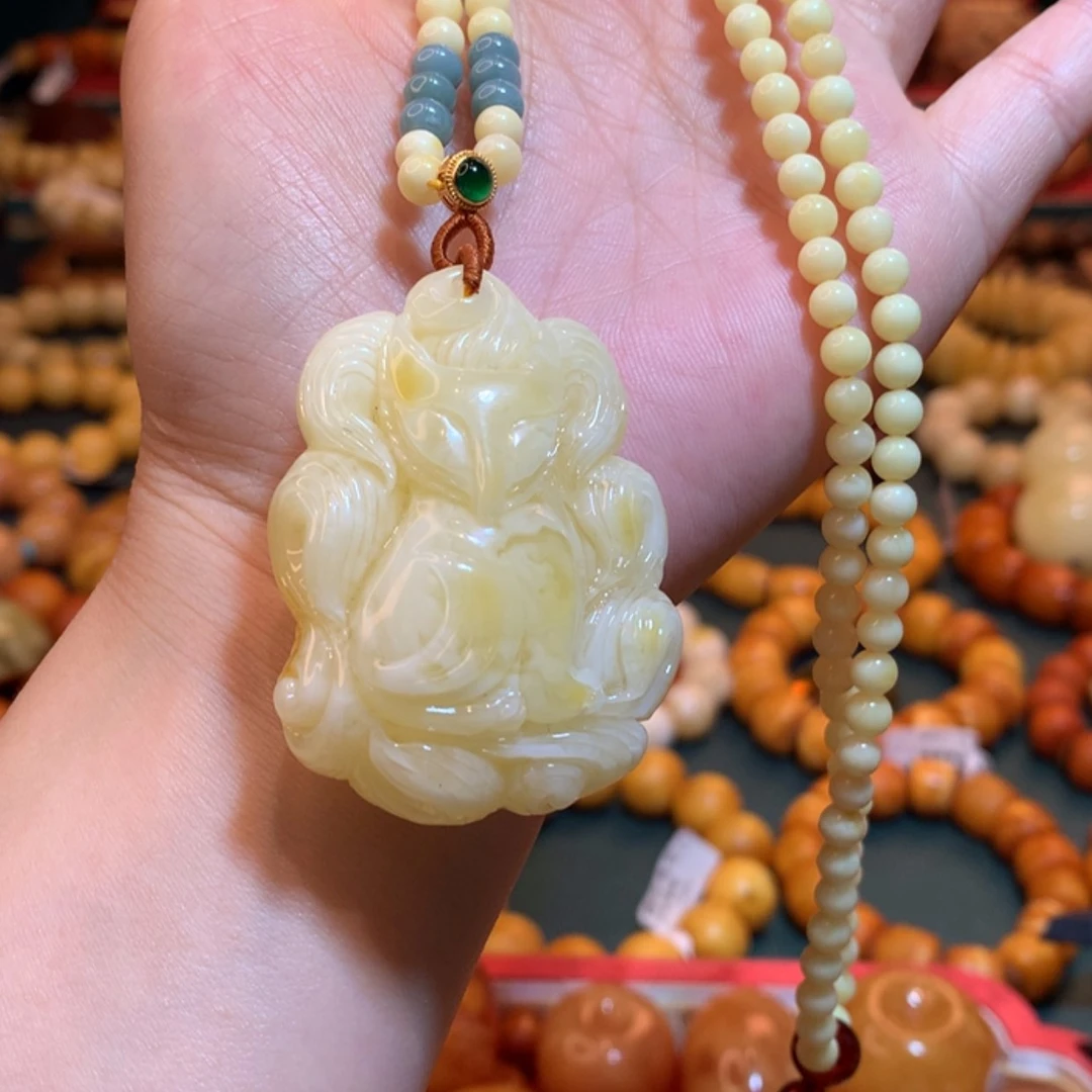 【闪购商品】未镶嵌吊坠(赠链)蜜蜡