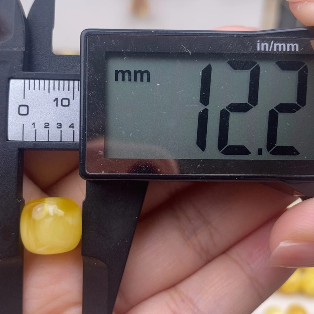 未镶嵌琥珀裸石蜜蜡老型