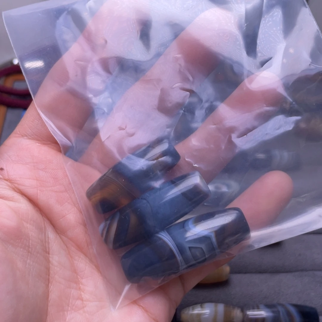 莲***澜玛瑙/玉髓合金颈饰