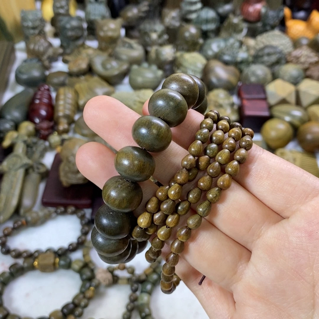 H***靠木绿檀木料工艺品