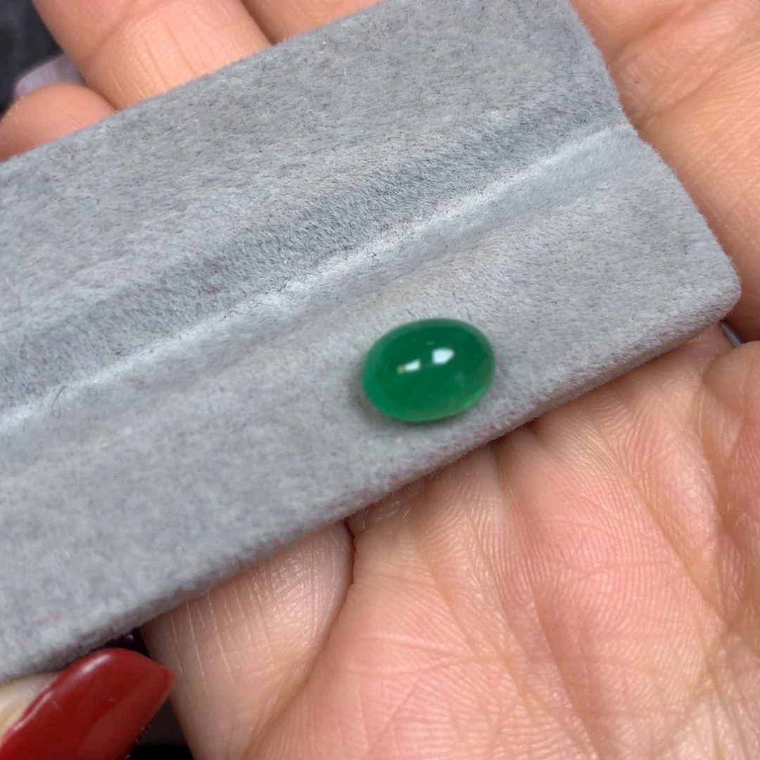 祖母绿裸石未镶嵌2.075ct祖母绿蛋面