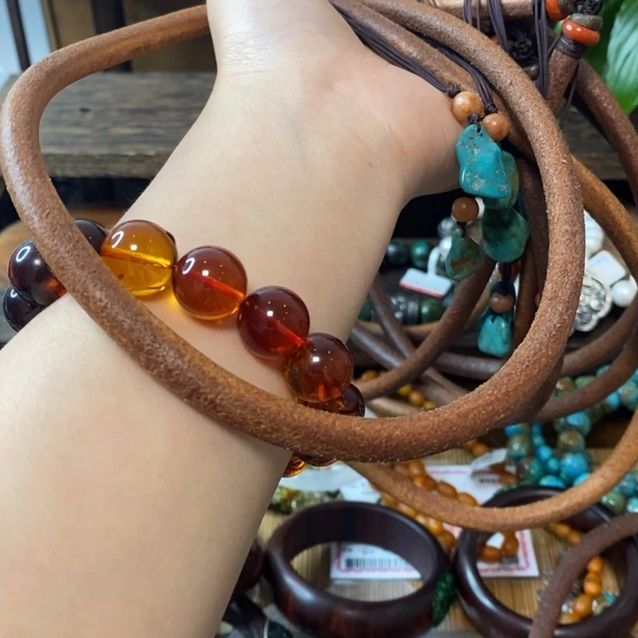 南红玛瑙合金颈饰