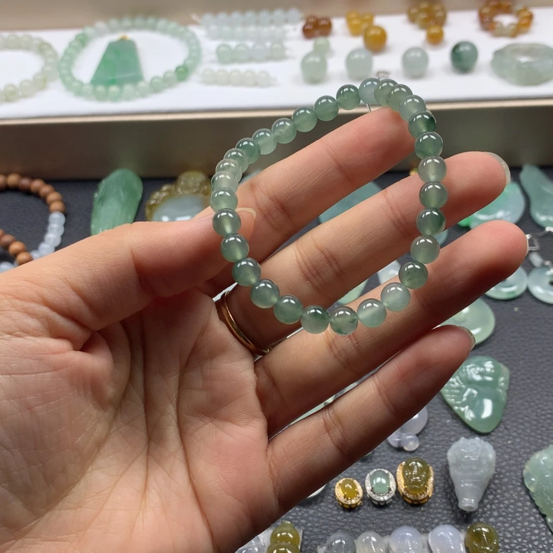 翡翠未镶嵌颈饰手串