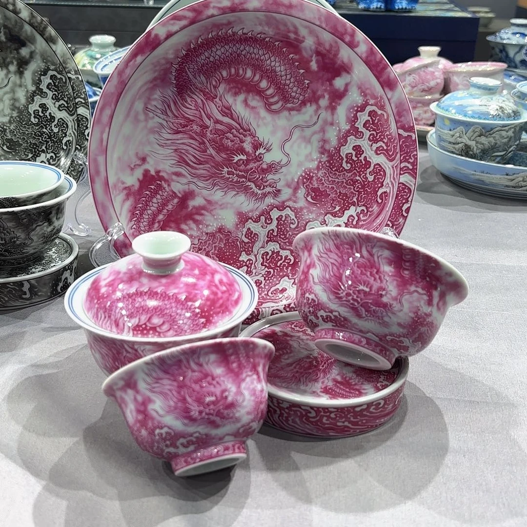 瓷片景德镇瓷器精品陈列