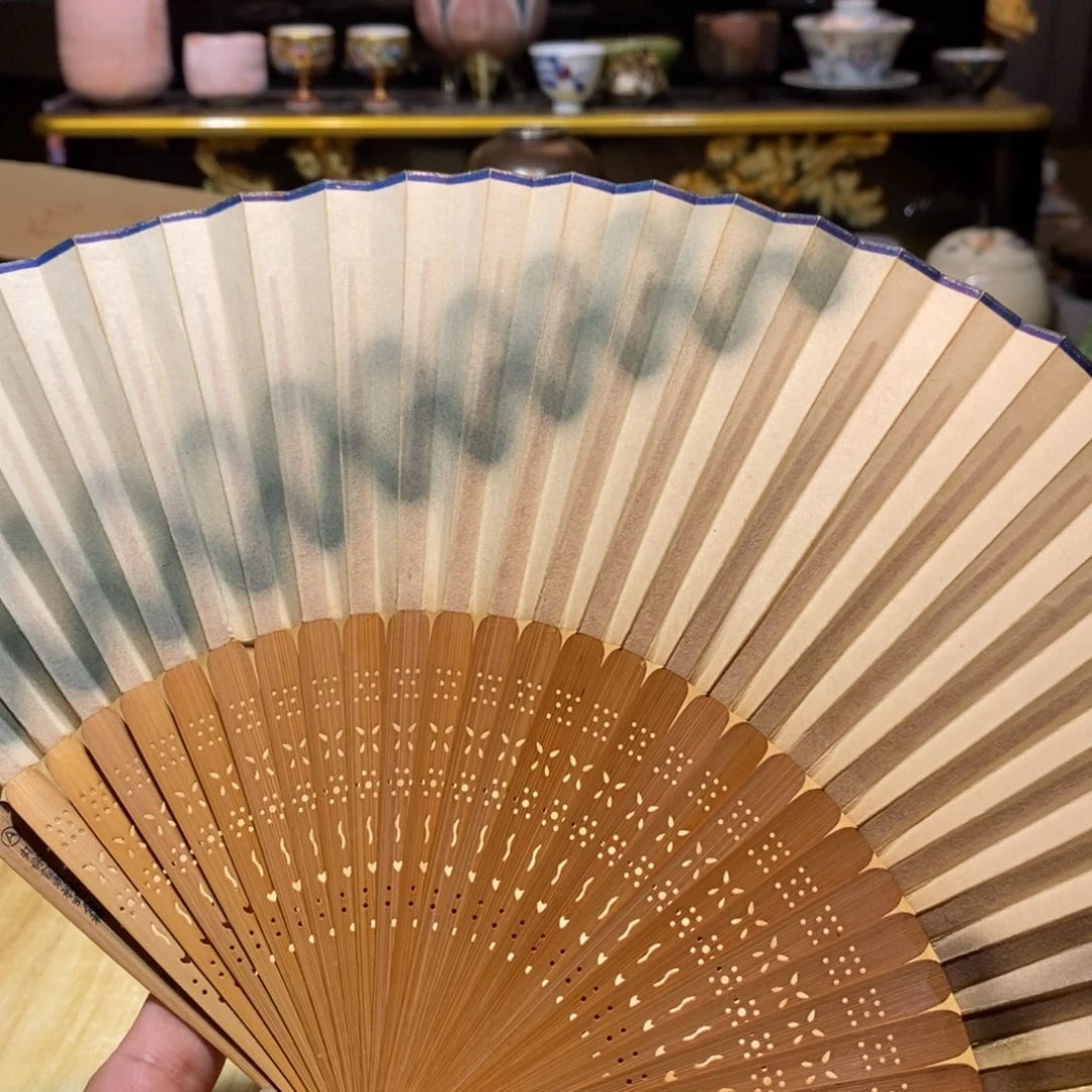 媛***媛易雅集工艺品有限公司