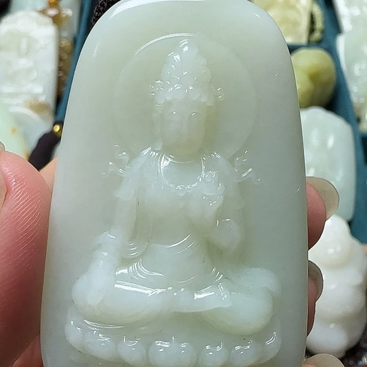 和田玉未镶嵌颈饰