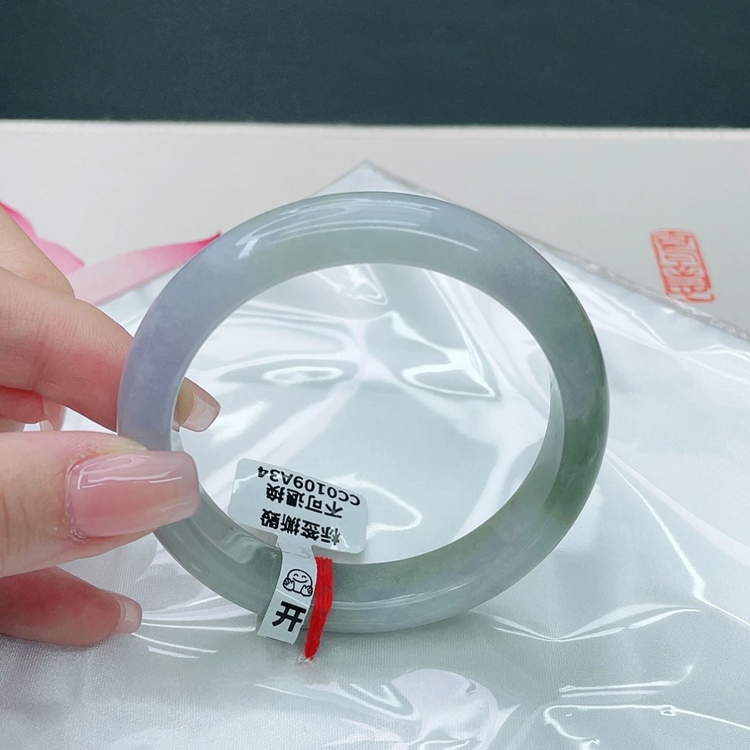 翡翠手镯未镶嵌正58