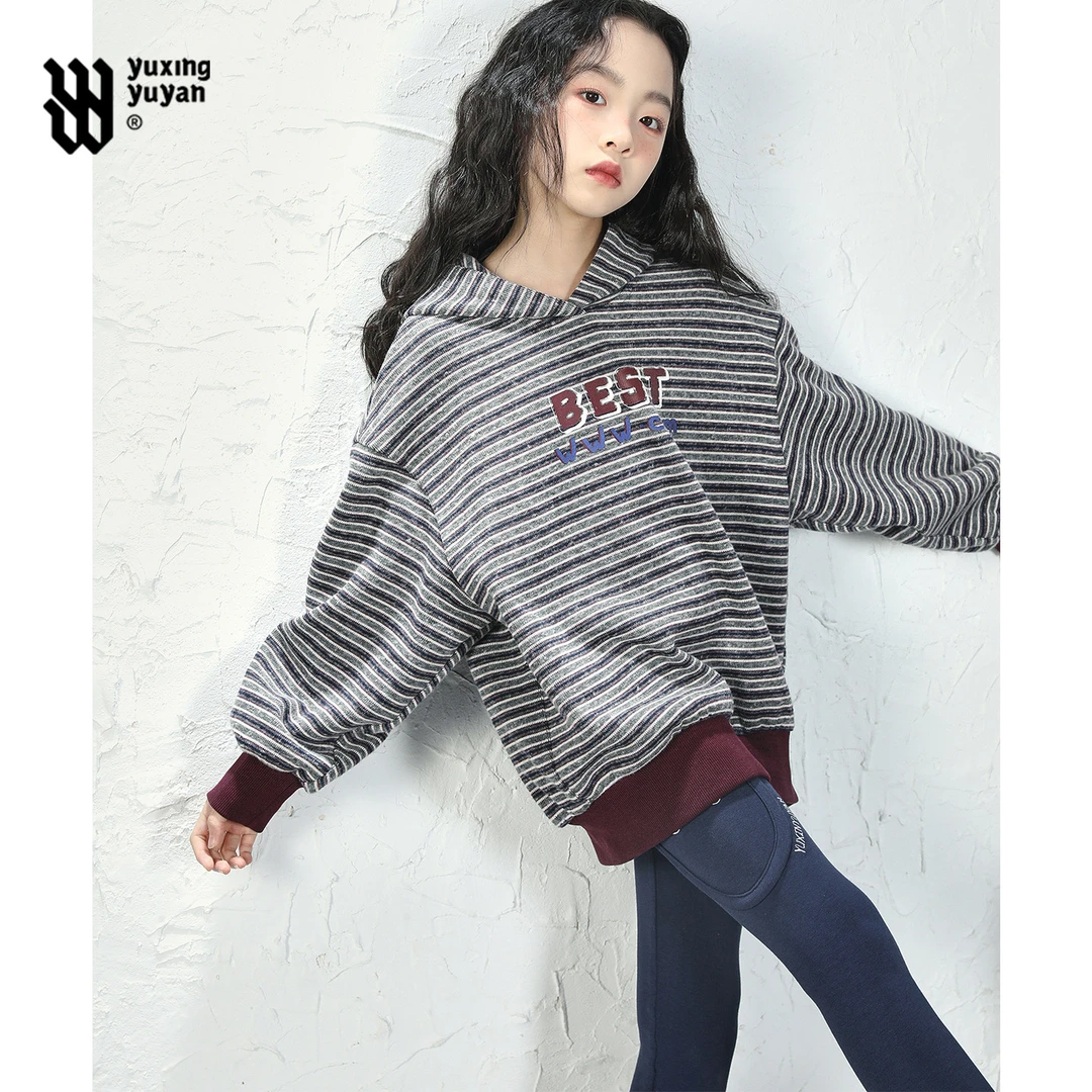 雨星雨嫣女童连帽卫衣秋2025新款宽松慵懒风上衣女孩大童秋季