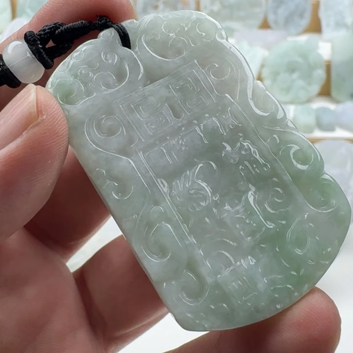 翡翠未镶嵌颈饰天然缅甸A货翡翠