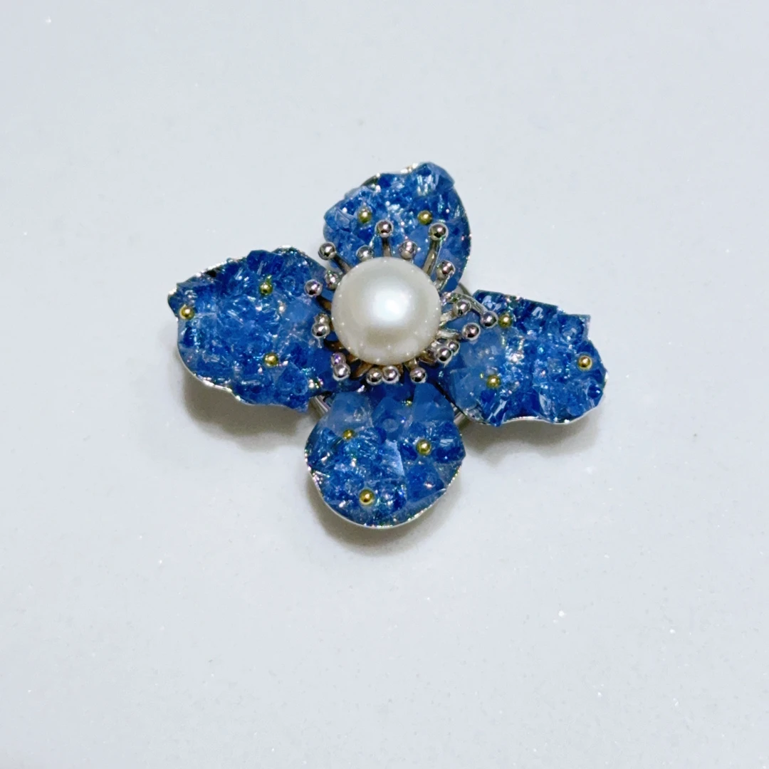 kasiya/卡思雅 铜合金仿水晶胸针 春季时尚四叶磁吸胸针百搭款