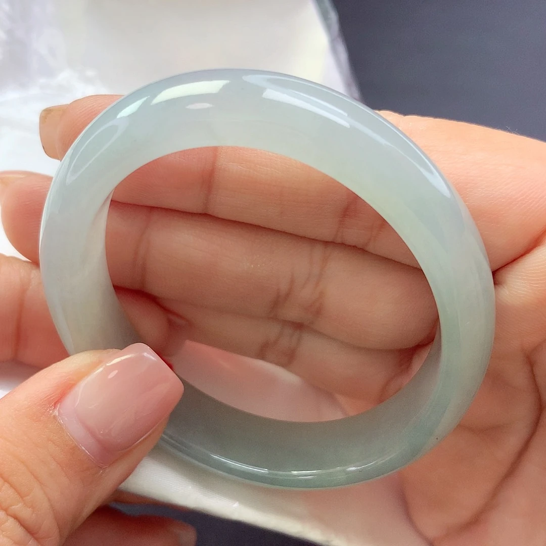 【闪购商品】未镶嵌手镯翡翠贵妃a191309