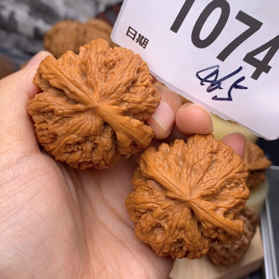 文玩核桃把件1074号46.5粗筋