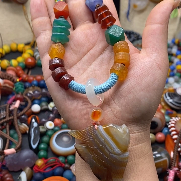 玛瑙/玉髓颈饰未镶嵌静***得