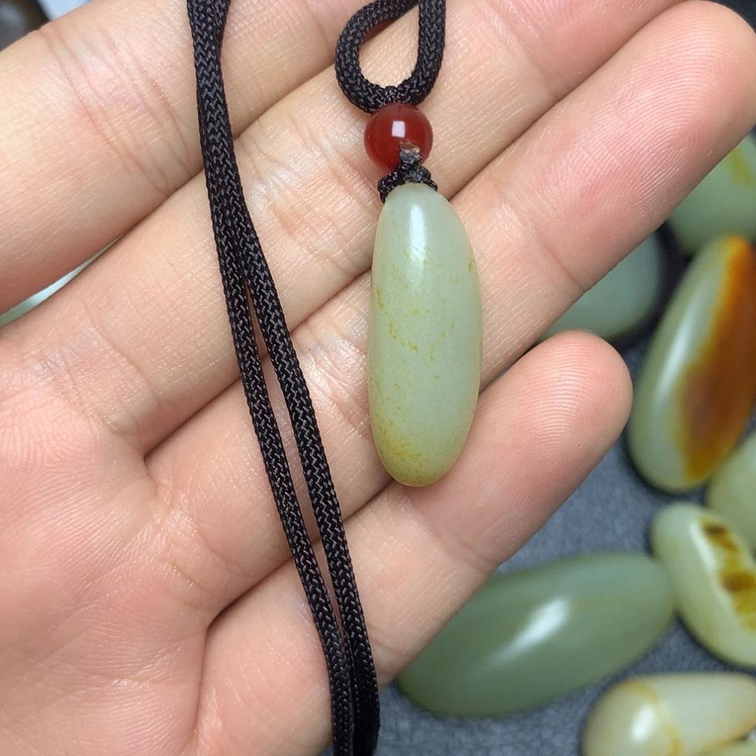 和田玉未镶嵌挂件