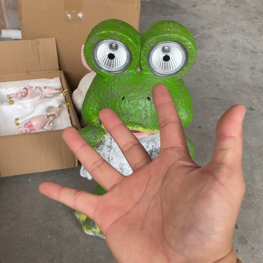 【闪购商品】树脂拿水壶青蛙摆件