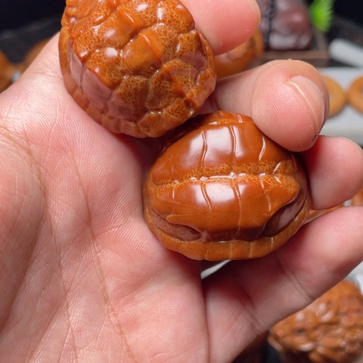 把件橄榄核龙脊富甲手球3.2