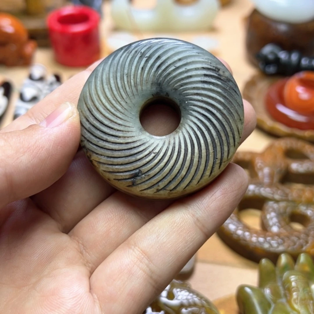 【闪购商品】蛇纹石玉颈饰未镶嵌