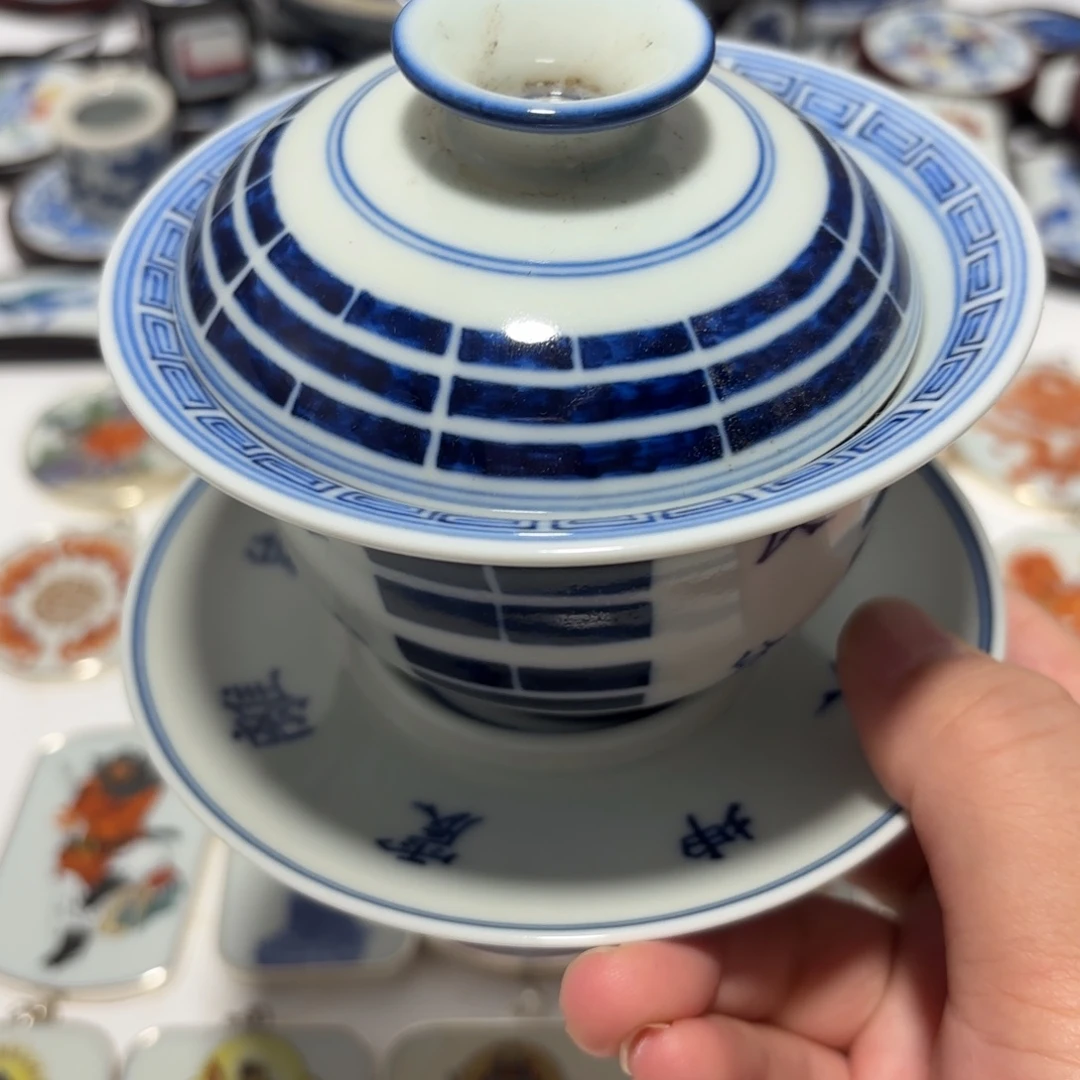 ****瓷片精品八卦盖碗一套