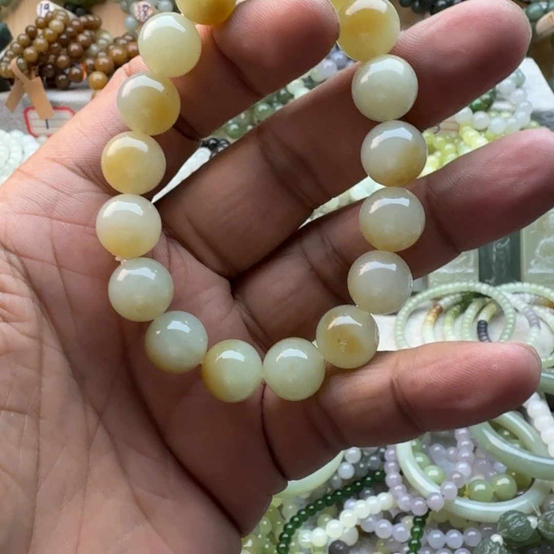 未镶嵌手链和田玉多样性发一