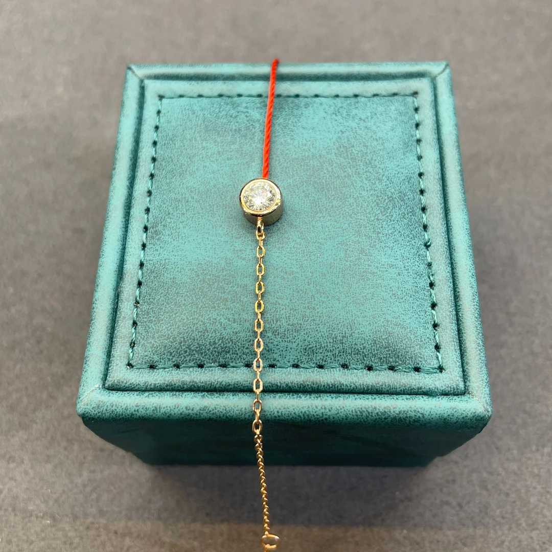 【Vivia】甄选  K枚小红绳泡泡手链0.5CT