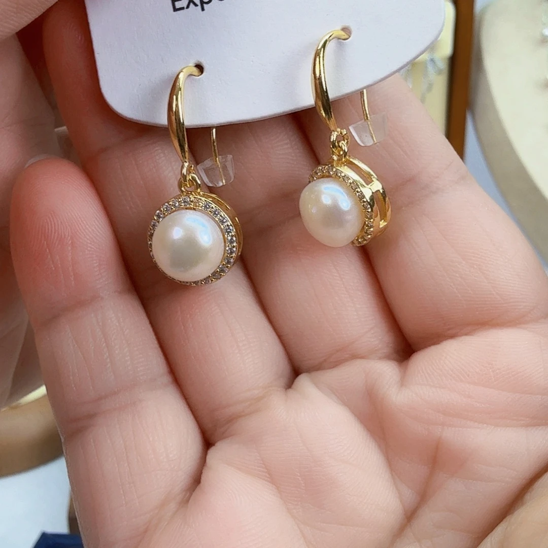 淡水珍珠耳饰未镶嵌