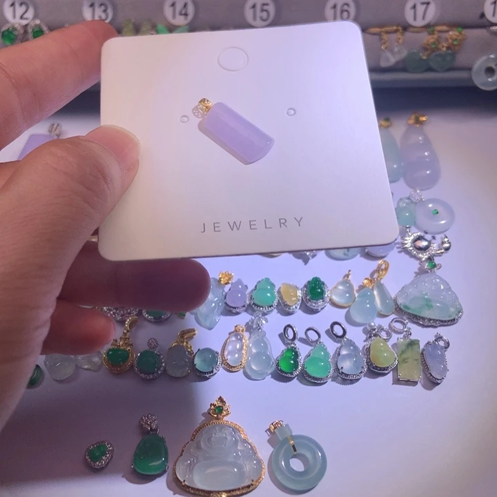 翡翠未镶嵌挂件11