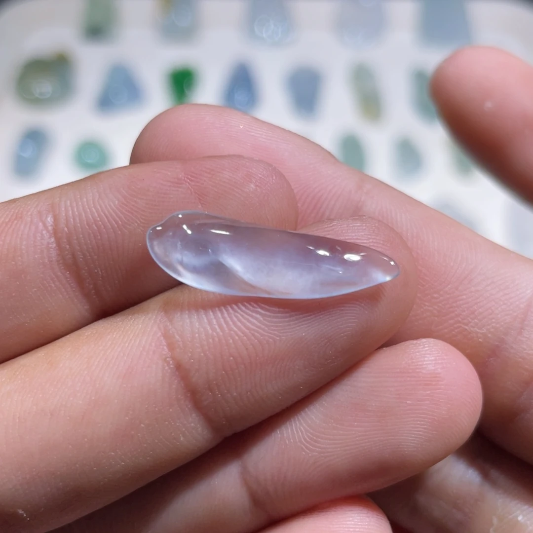 颈饰未镶嵌翡翠随形