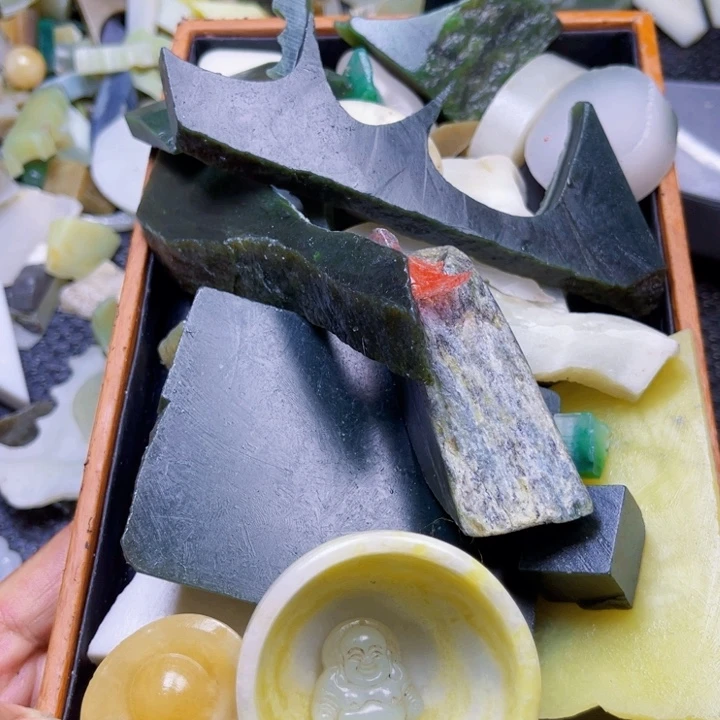 和田玉（糖玉）未镶嵌挂件长*