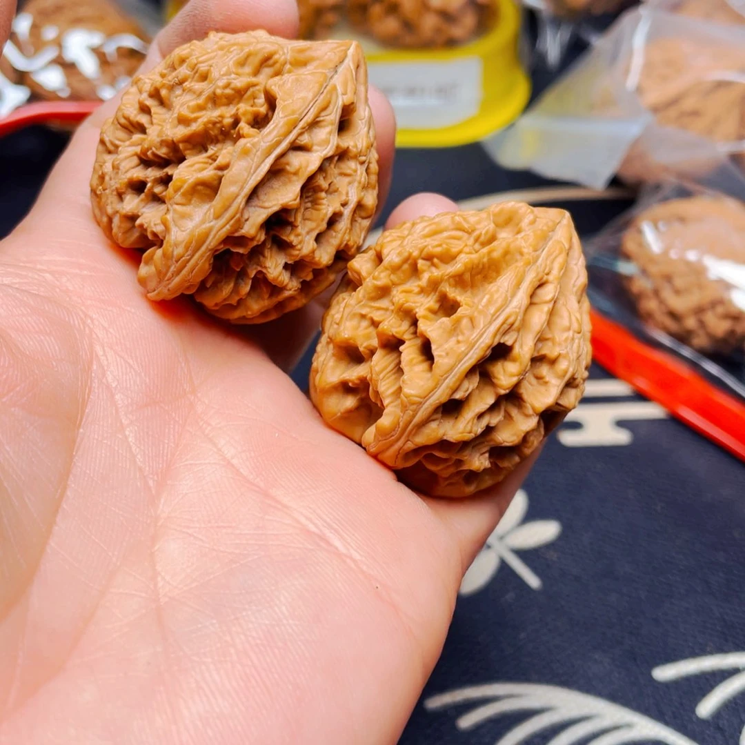 吊坠文玩核桃圣火令