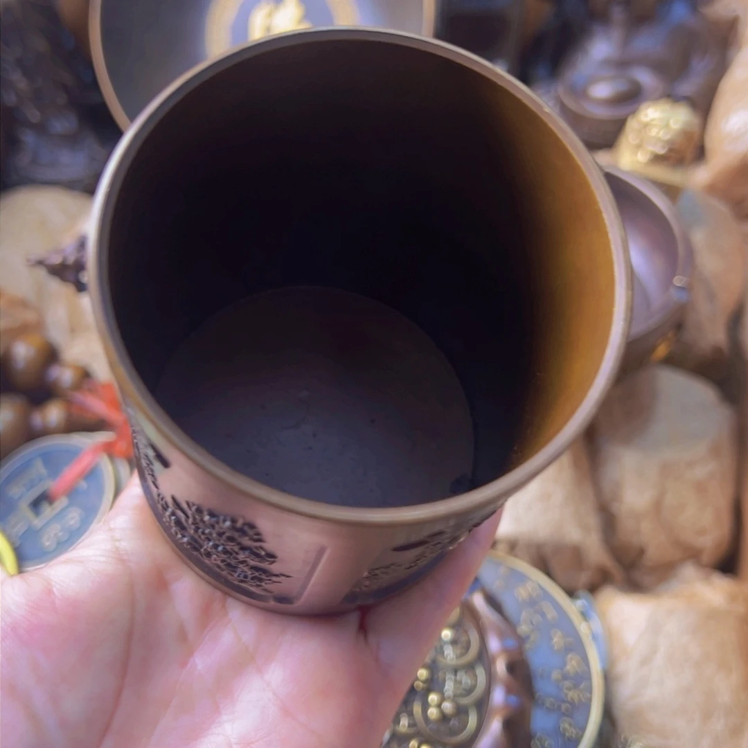 原矿风磨铜笔筒一个