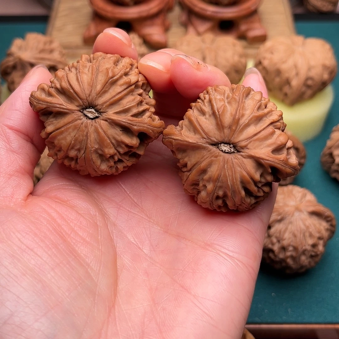 一***仇文玩核桃把件磨盘