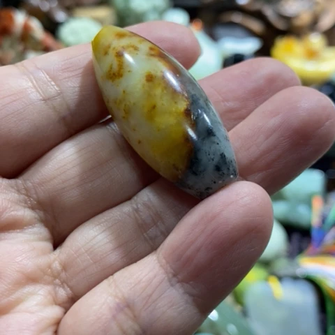 买***欢蛇纹石玉未镶嵌手把或挂件