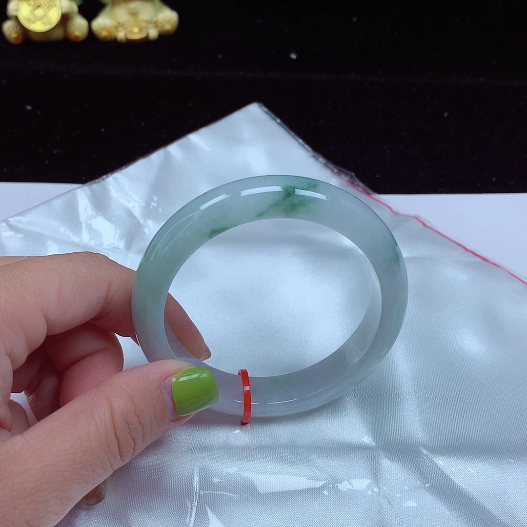 翡翠未镶嵌手镯圈口53