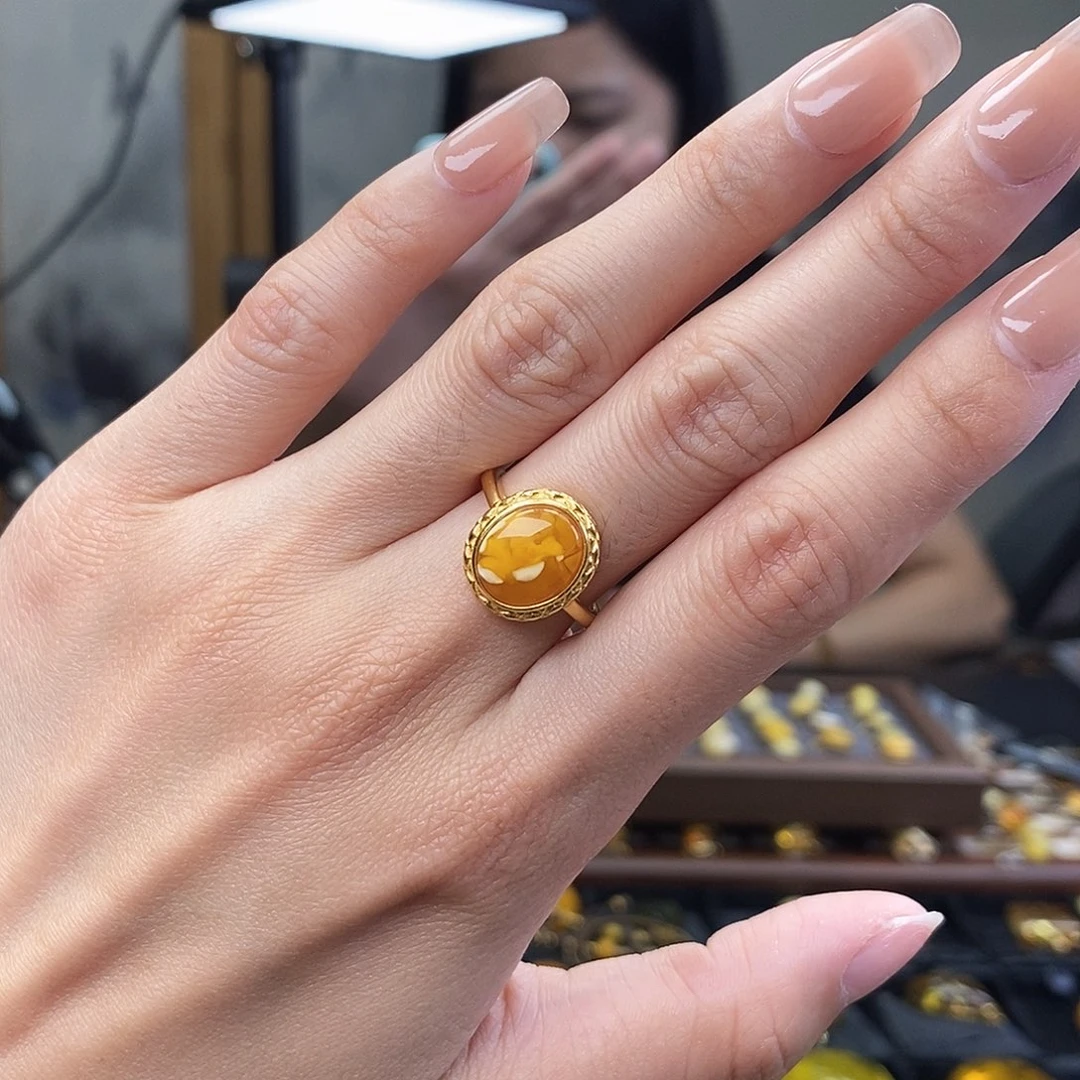 琥珀未镶嵌裸石成品