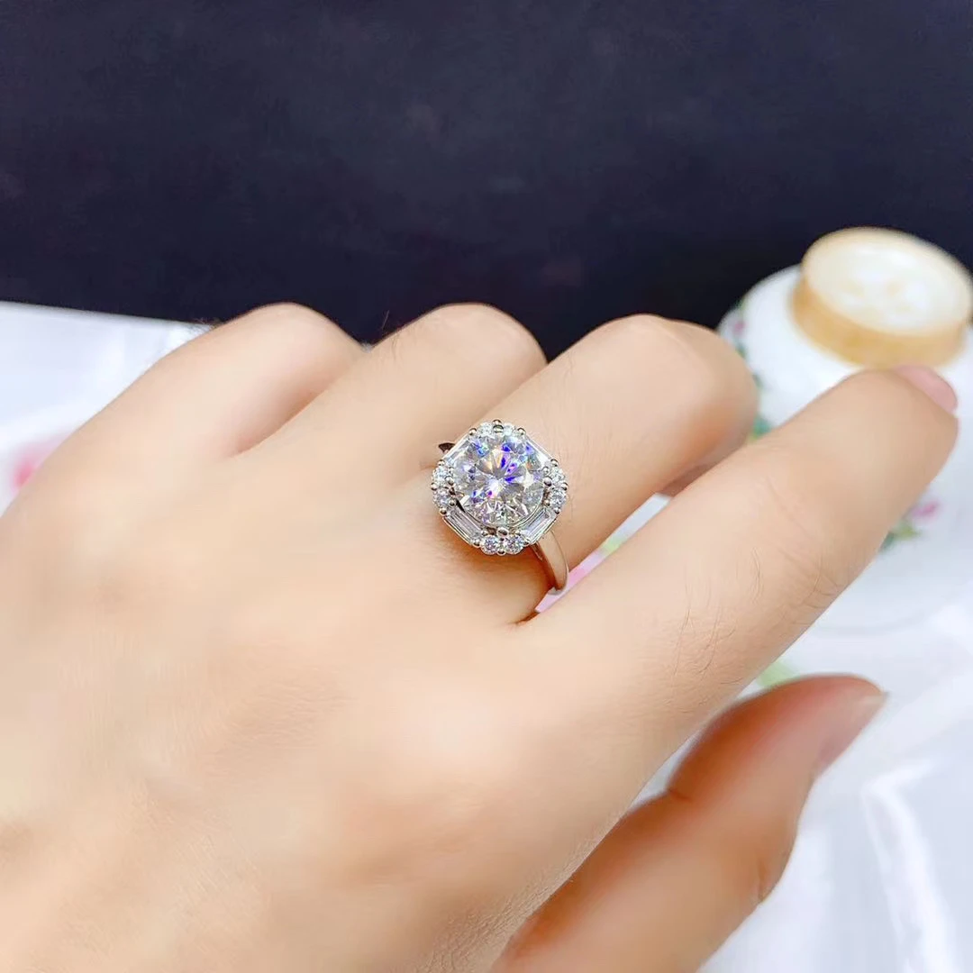 [南非甄选】 NFZX 高端定制 LC-161 方苞豪镶白色戒指  2