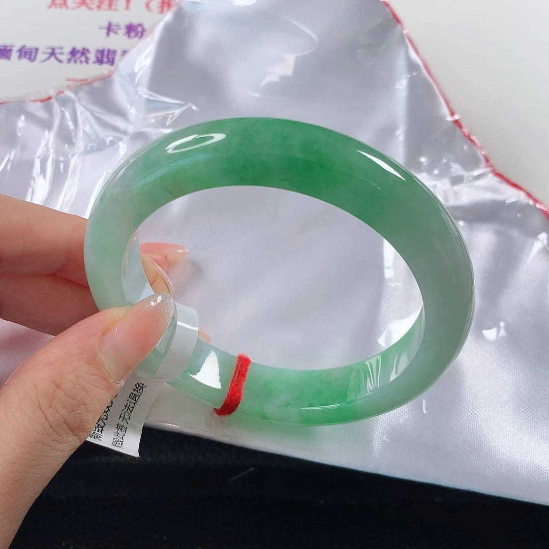 翡翠手镯未镶嵌 正圈①⑤③