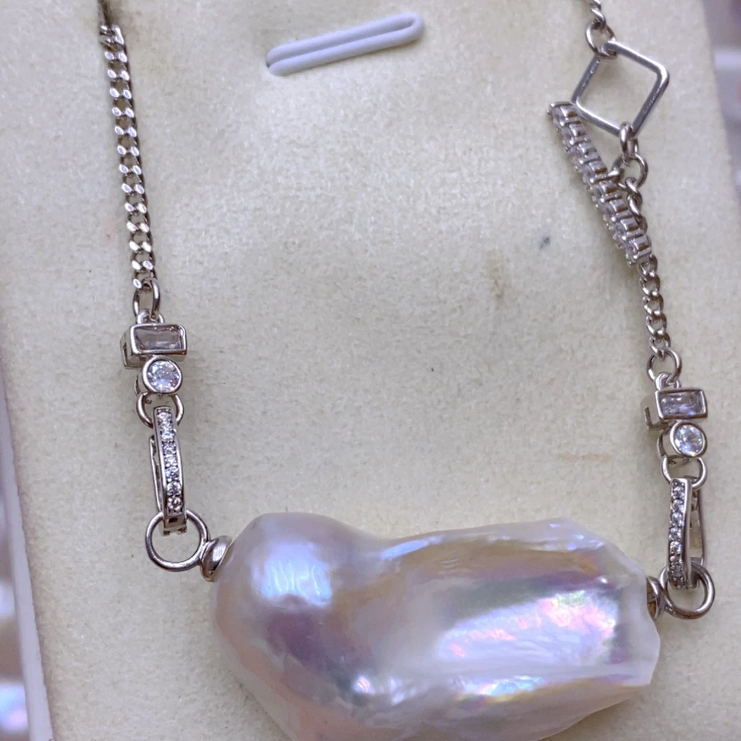 幸****颈饰未镶嵌淡水珍珠