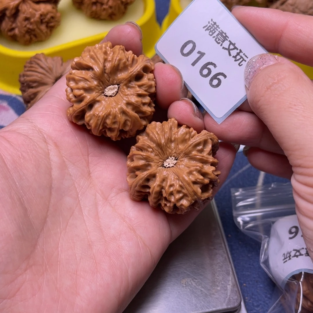 D***k文玩核桃把件龙门涧40.0166