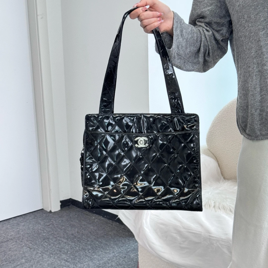 95新 Chanel/香奈儿 chanel黑色银扣手拎单肩包