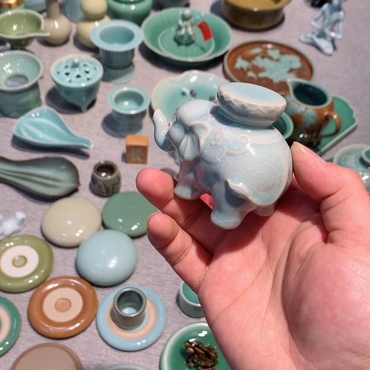 ?****®龙泉青瓷茶具茶宠