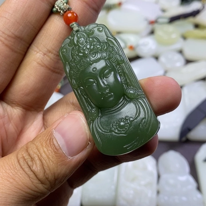 和田玉未镶嵌颈饰